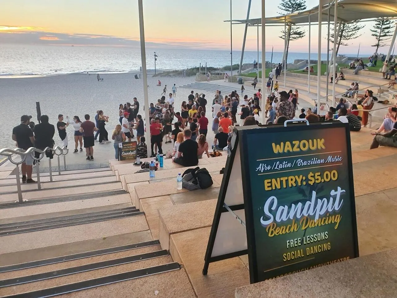 公寓式酒店 Coastal Scarborough Beach 